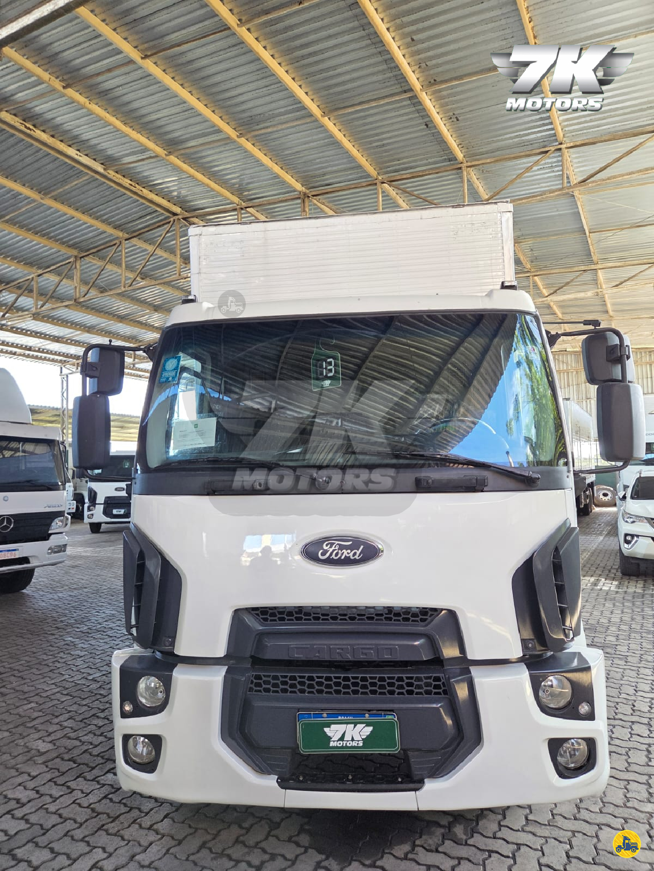 CAMINHAO FORD CARGO 1319 Baú Furgão Toco 4x2 7K Motors ITAITINGA CEARÁ CE